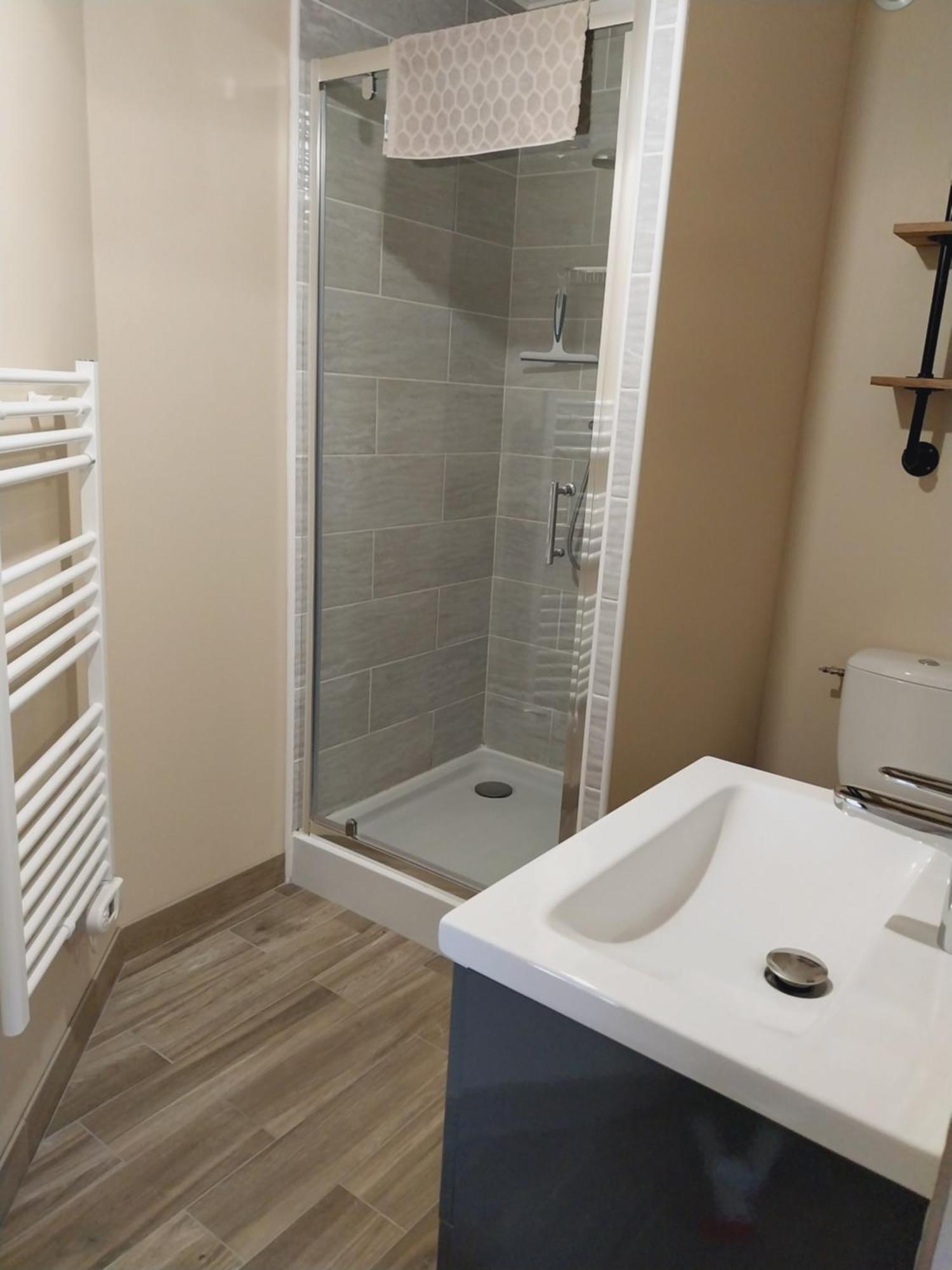 Poussan Superbe Grand Studio Tout Confort Avec Exterieur מראה חיצוני תמונה
